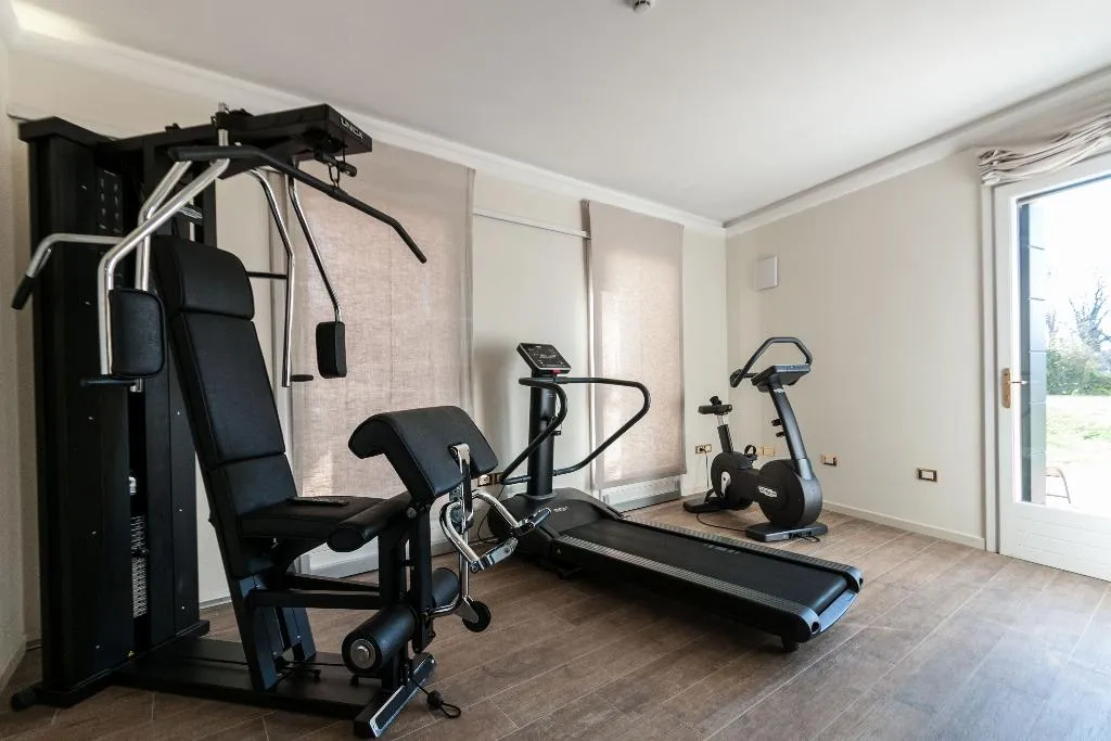 Sports and Entertainment, Hotel Villa Barbarich, Venice