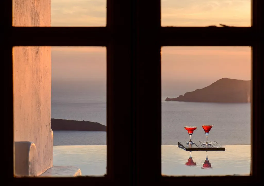 SUITE SUPERIOR WITH PRIVATE POOL Room, Infinity Suites & Dana Villas, Santorini