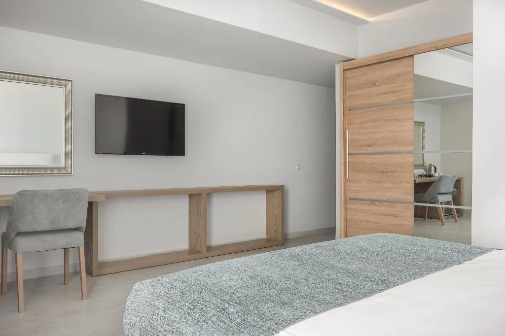 JUNIOR SUITE SEA VIEW Room, Golden Mare Resort, Corfu