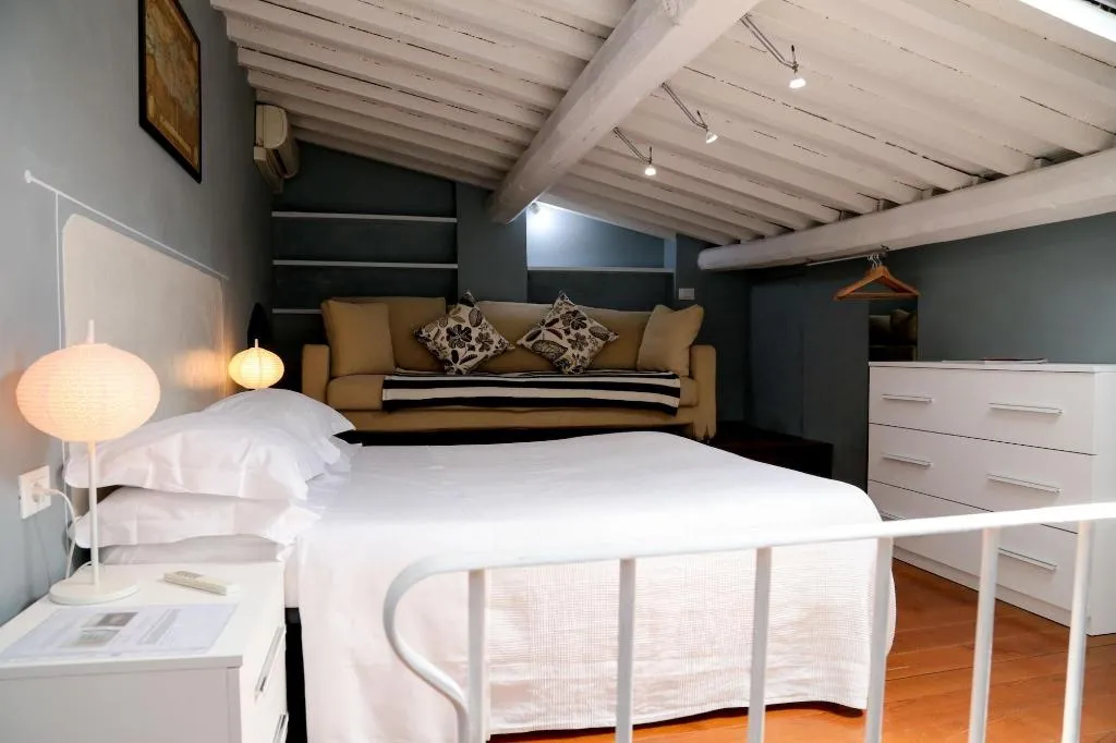 Room, Home Boutique Santa Maria Novella, Florence