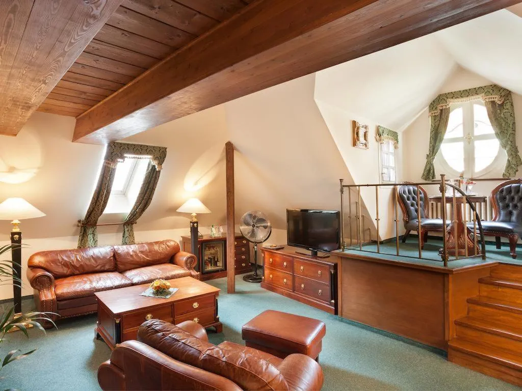 DOUBLE DELUXE Room, Hotel U Zlatého Stromu Prague by BHG, Prague