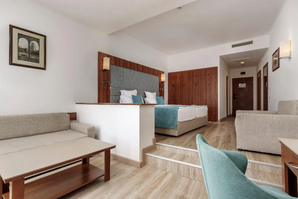 Double or Twin SUPERIOR CAPACITY 4 Room, Alua Helios Bay, Bourgas
