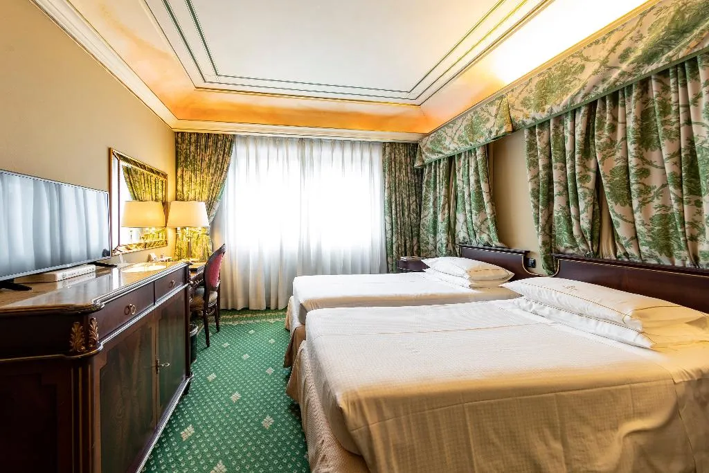 Double or Twin CLASSIC Room, River Chateau, Rome