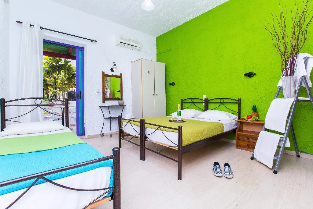 STUDIO CAPACITY 3 Room, Litsa Studios, Crete