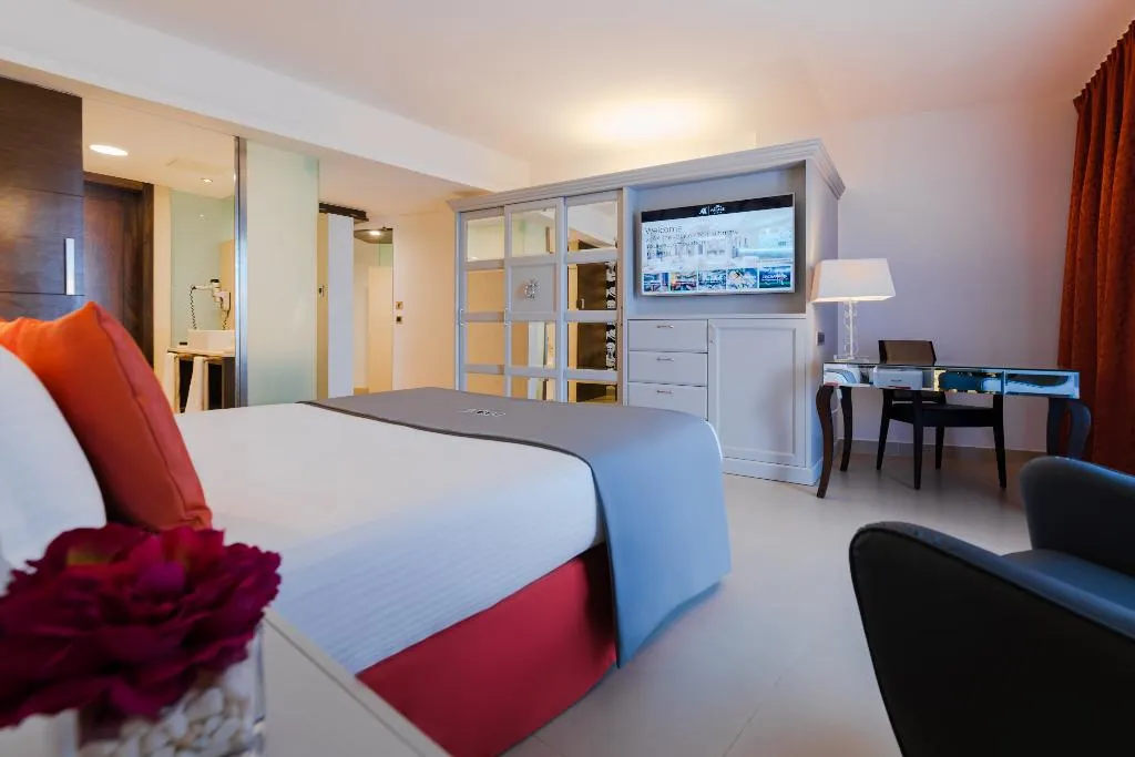 TWIN DELUXE Room, AX The Palace, Malta