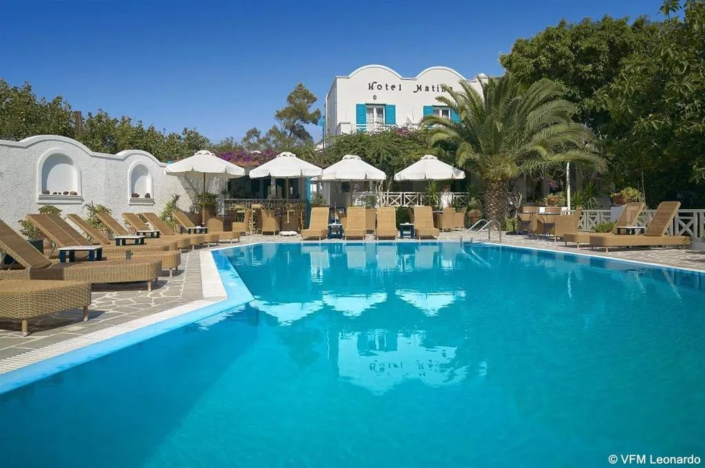 Pool, Matina, Santorini