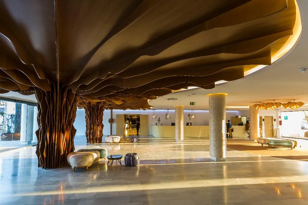 Lobby, Grand Palladium White Island Resort & Spa, Ibiza