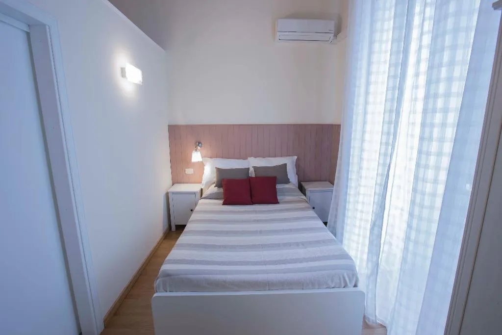 Room, Dimora Novecento, Catania