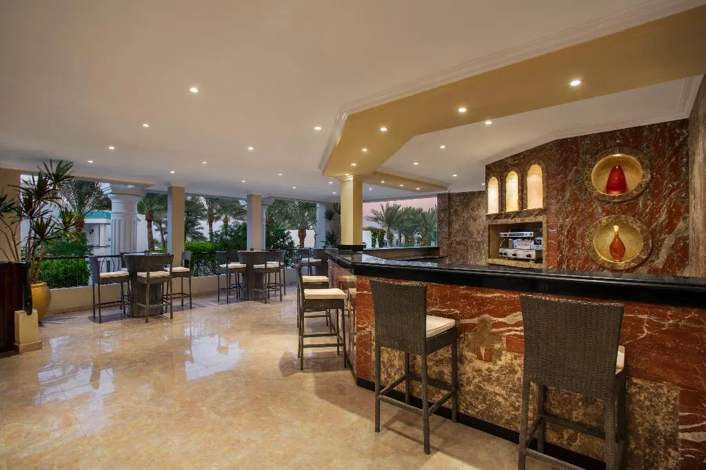Bar, Sultan Gardens Resort, Red Sea Riviera
