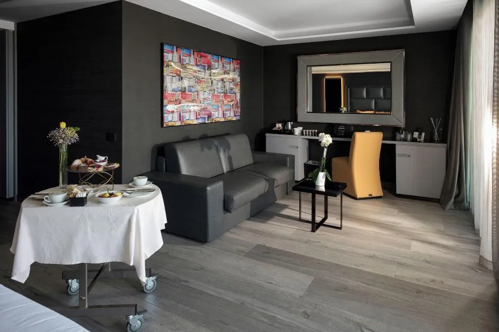 Room, Resort Tre Fontane, Naples