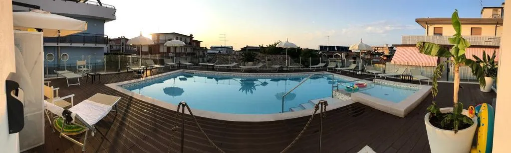 General view, Hotel Tropical, Venice
