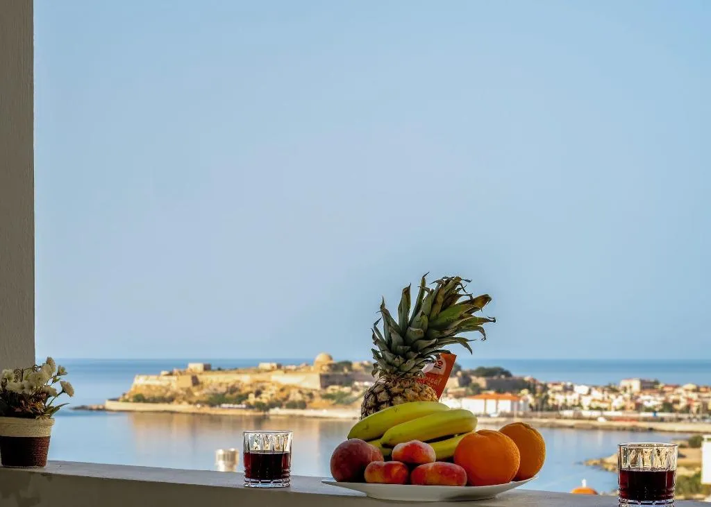 Room, Vivian Art Apartments, Crete