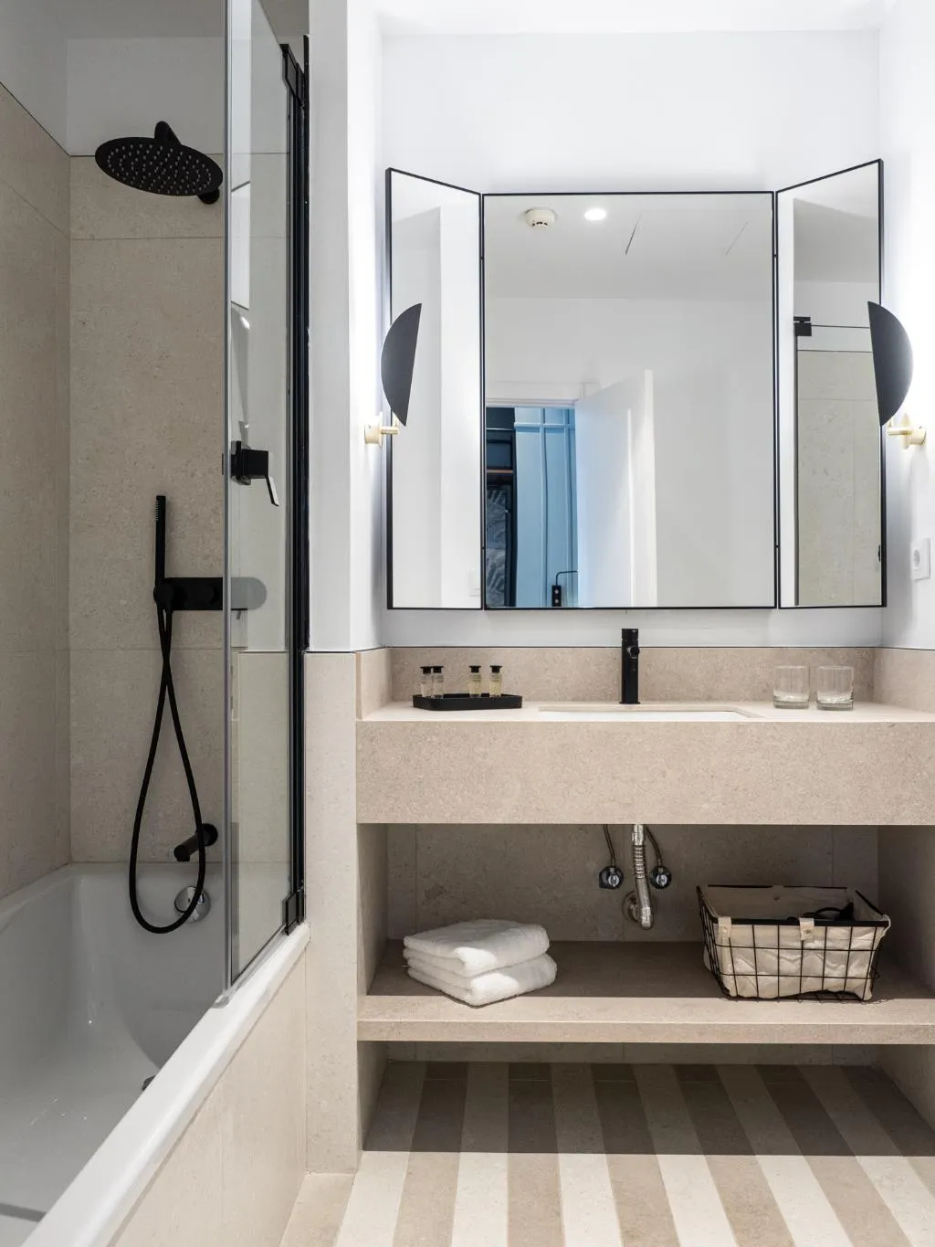 DOUBLE STANDARD Room, Soho Boutique Colon, Costa Del Sol