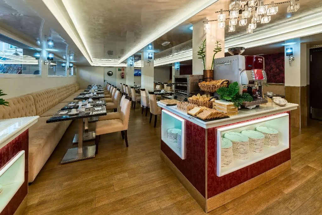 Restaurant, Moon Dreams Torremolinos, Costa Del Sol