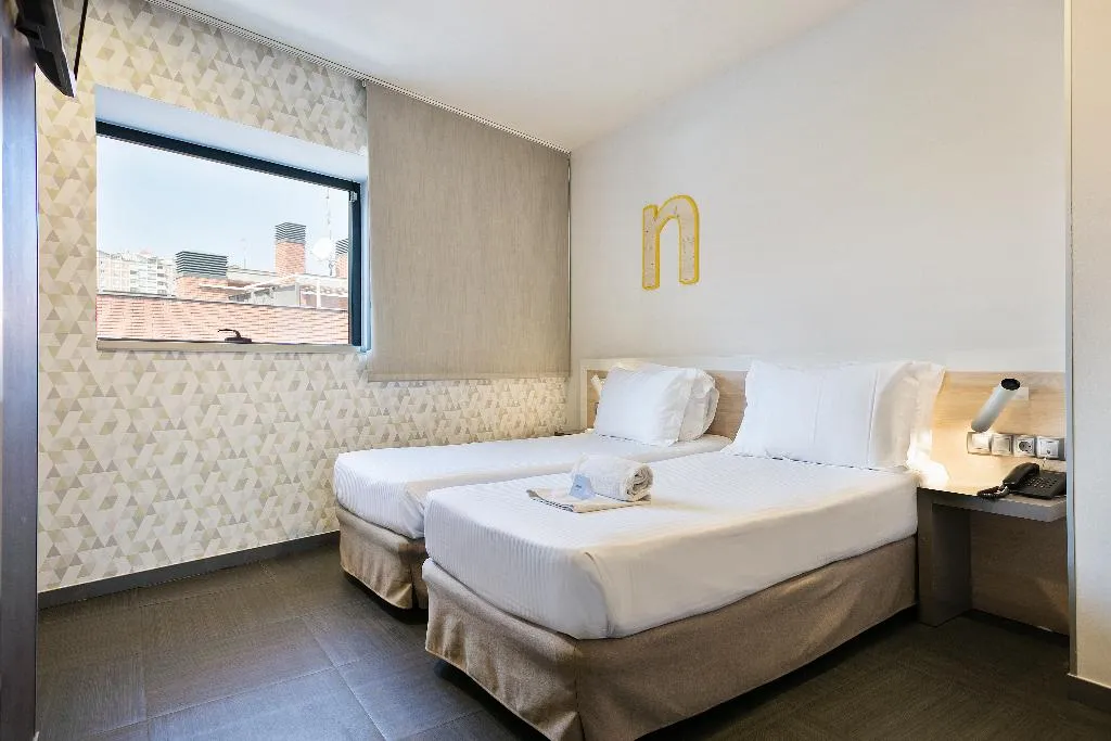 DOUBLE STANDARD Room, Laumon, Barcelona