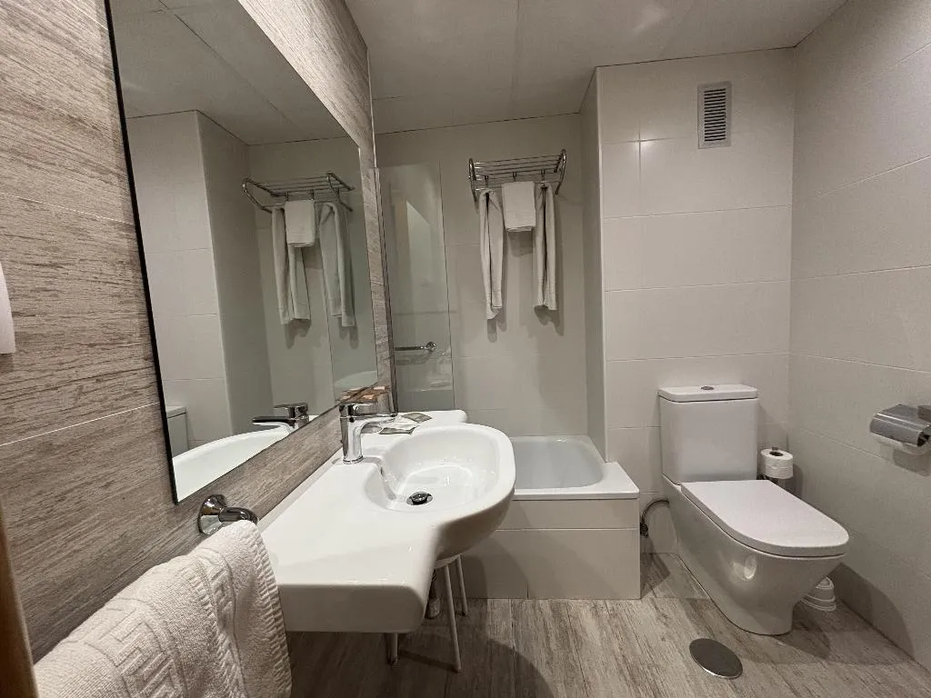 TRIPLE STANDARD Room, Melina, Costa Blanca
