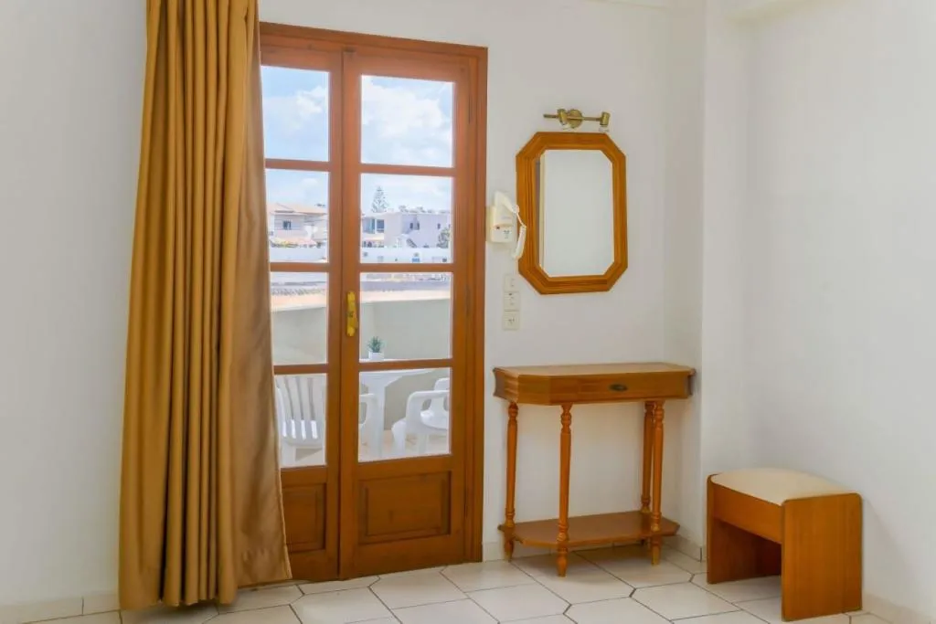 APARTMENT STANDARD Room, John Mary Apartments Gouves, Crete