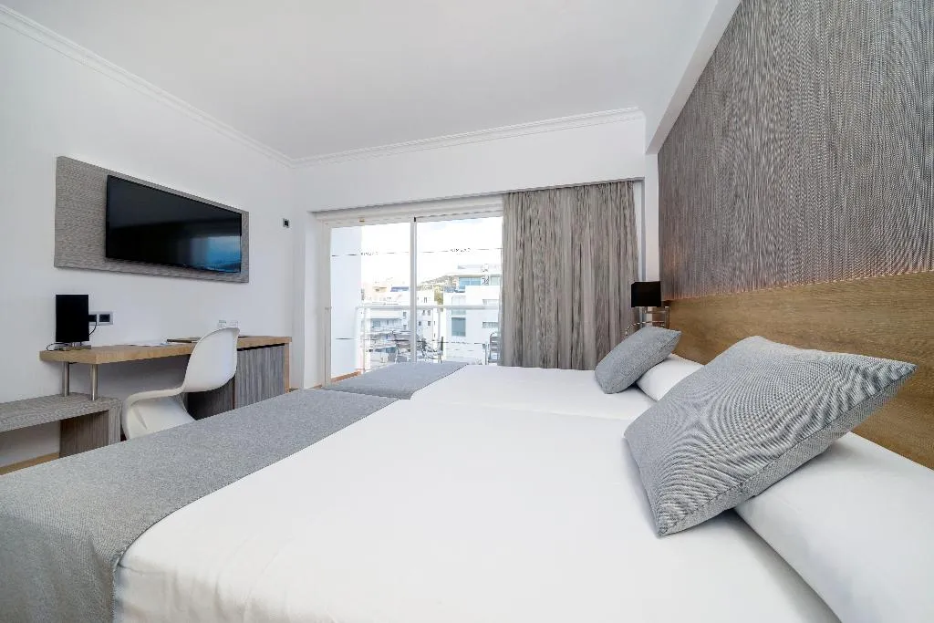 Room, Simbad, Ibiza