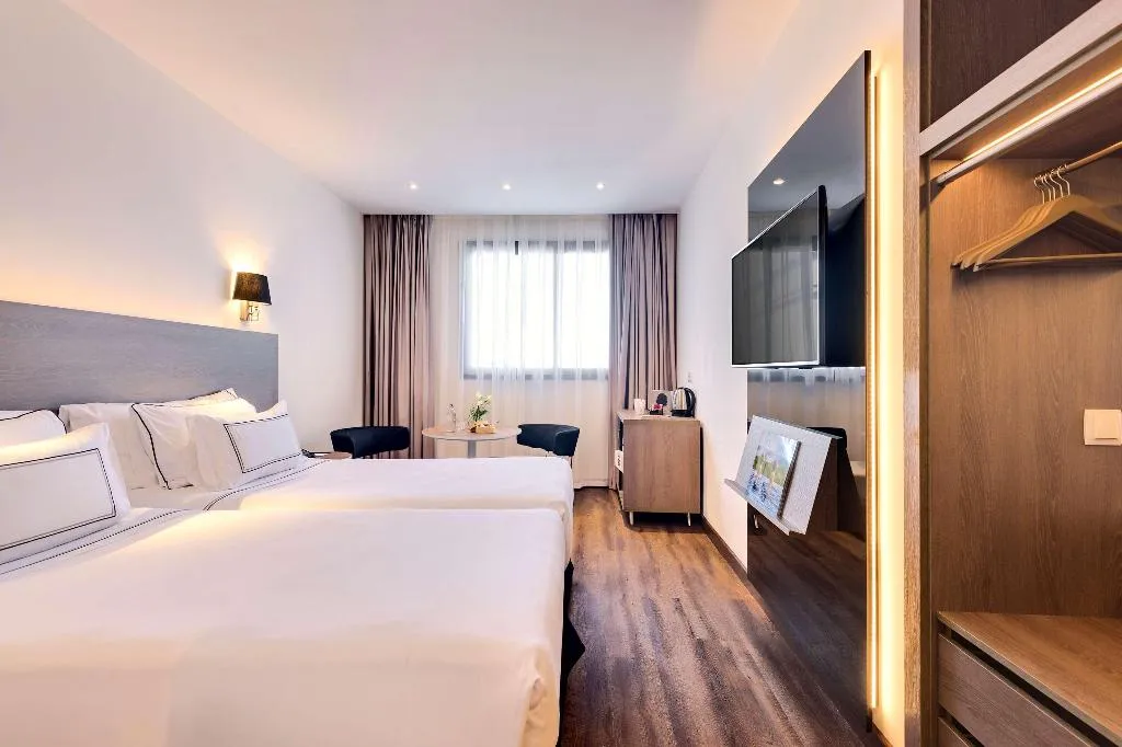 Double or Twin PREMIUM Room, Melia Madrid Serrano, Madrid