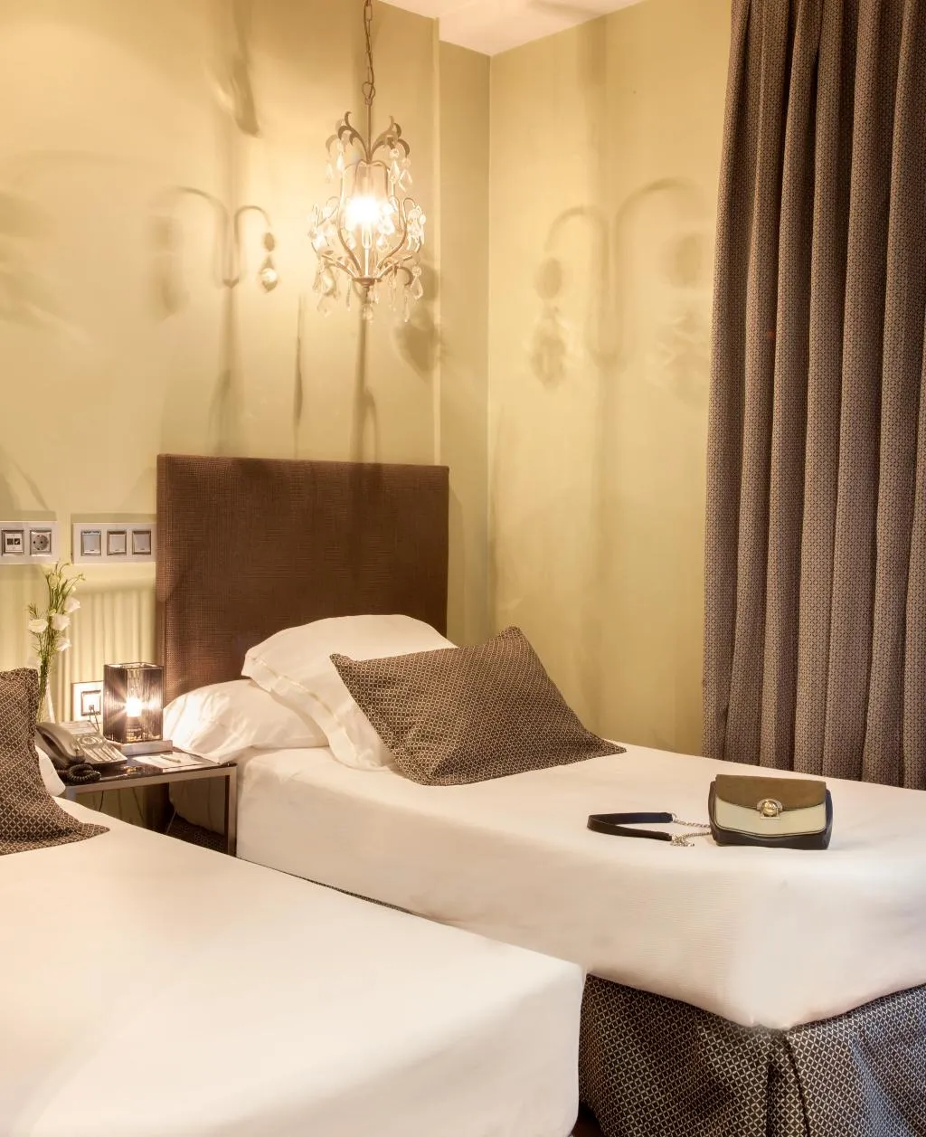 DOUBLE STANDARD Room, Inhala Hotel Garden, Madrid