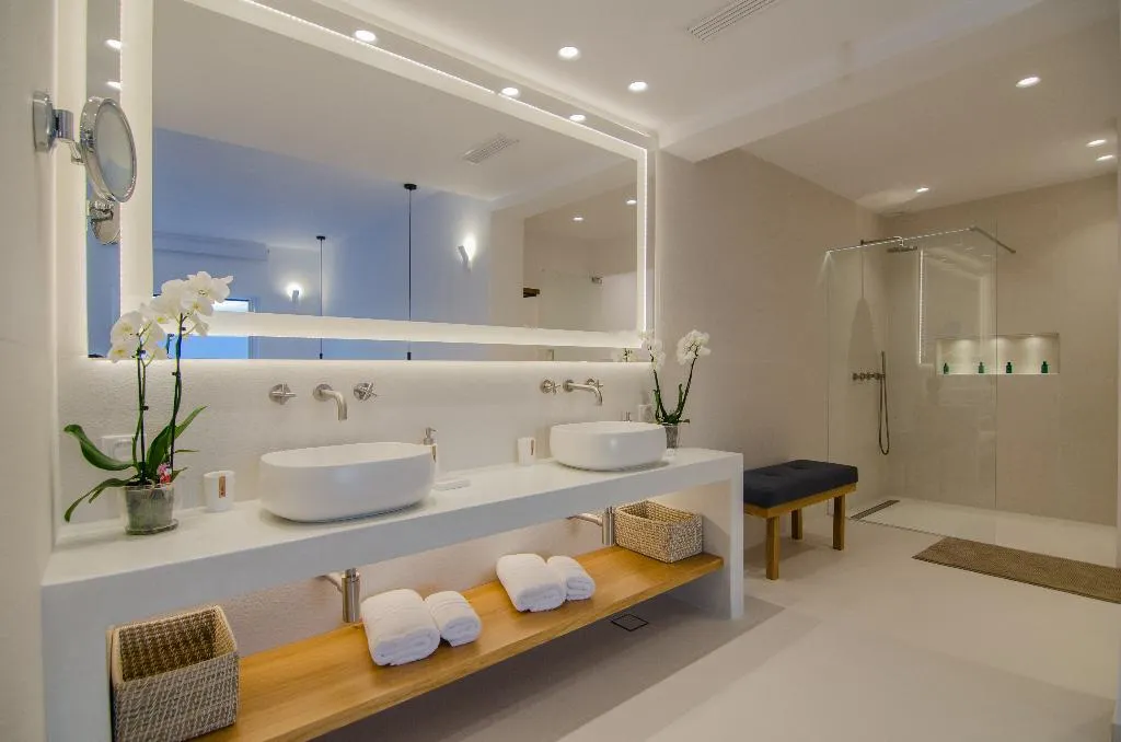 DOUBLE SUPERIOR Room, Lofos Village, Santorini