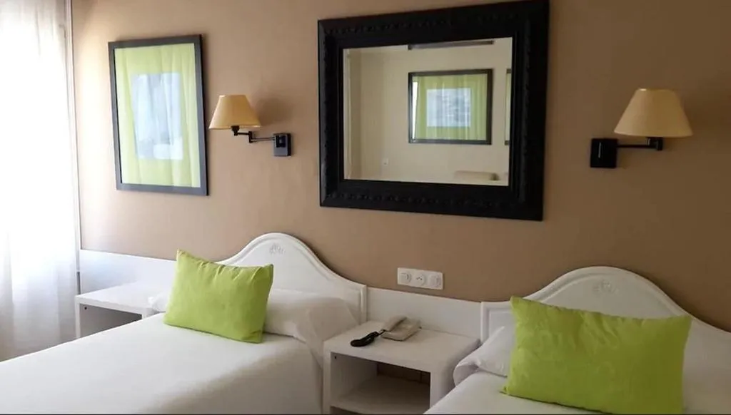 Room, La Terrassa, Costa Brava