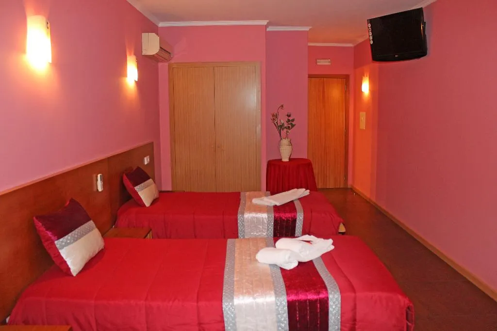 Room, Residencial Monte Carlo, Porto