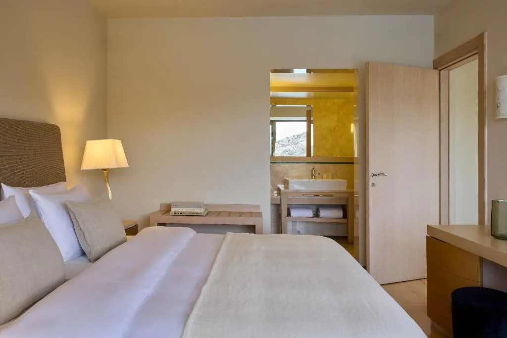 VILLA TWO BEDROOMS Room, Daios Cove, Crete