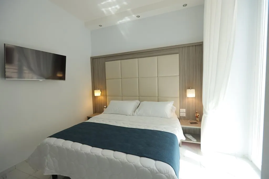 Double or Twin STANDARD Room, Garibaldi Suite, Naples