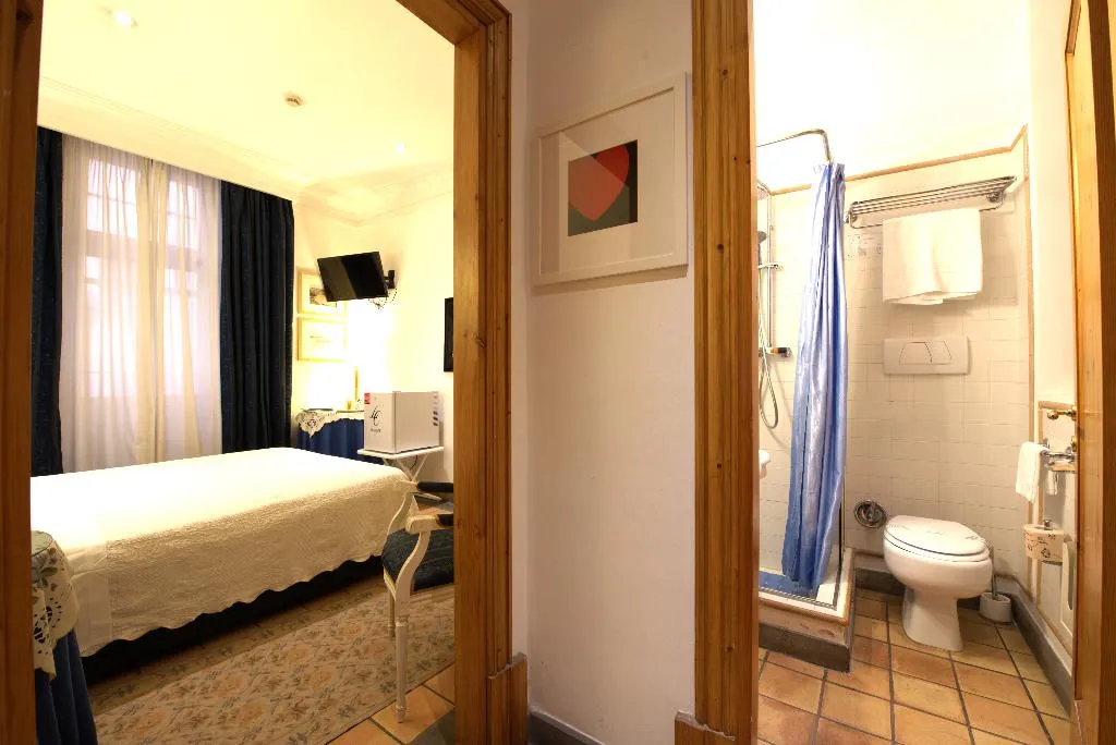 DOUBLE BASIC Room, Locanda Cairoli Hotel, Rome