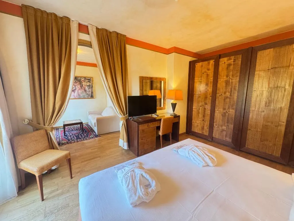 JUNIOR SUITE STANDARD Room, Hotel Greif, Venice