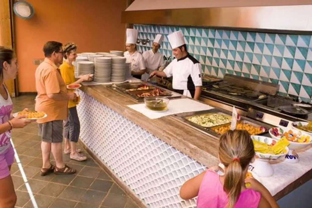Restaurant, MClub Cala Regina, Catania
