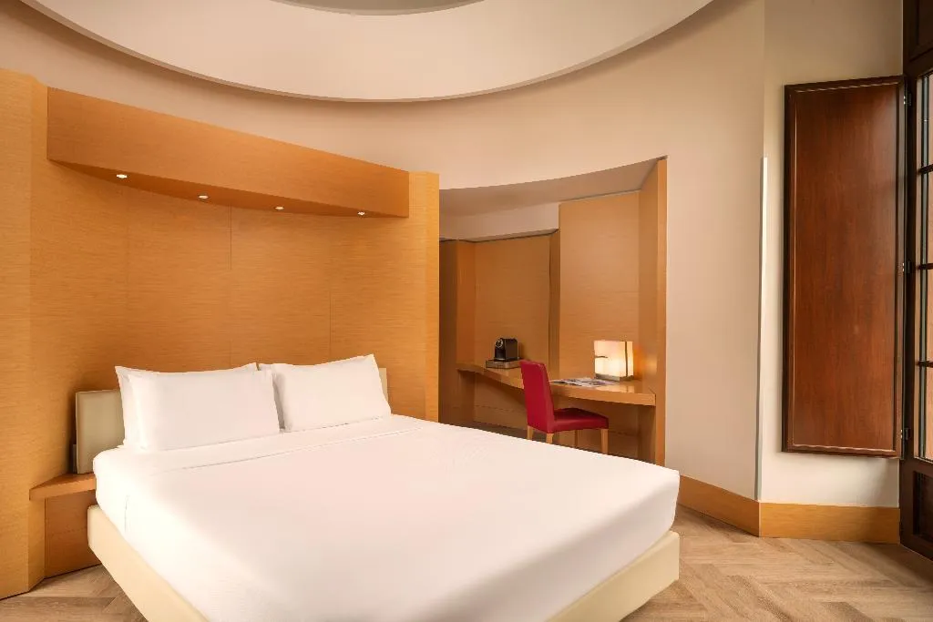 TRIPLE SUPERIOR Room, UNA HOTELS Napoli, Naples