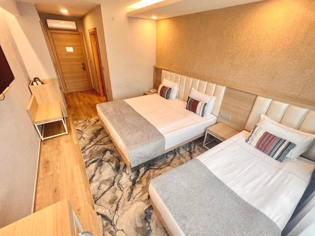 TRIPLE DELUXE Room, Old Town Point Hotel & Spa Antalya, Antalya