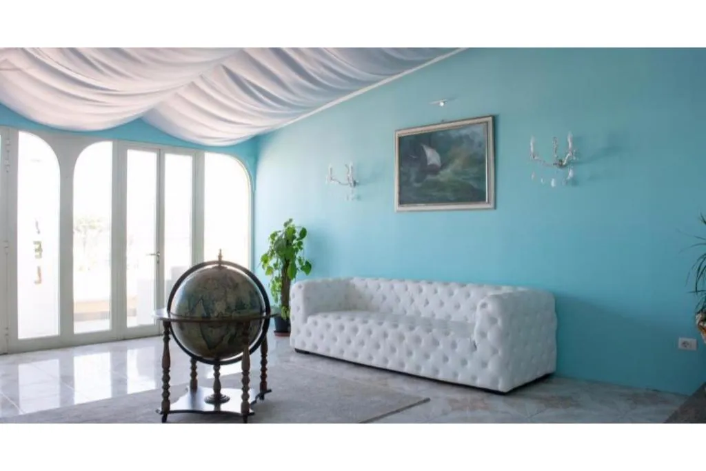 Lobby, Porto Azzurro, Taormina