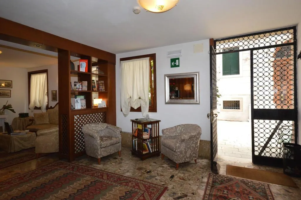 Lobby, Albergo Marin, Venice
