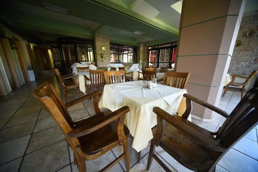 Restaurant, Mont Helmos, Athens