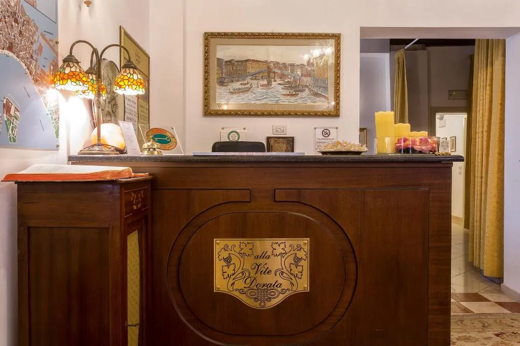 Lobby, Alla Vite Dorata, Venice