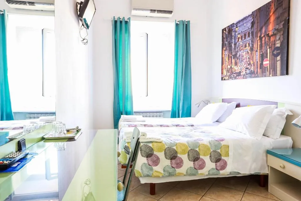 Room, The Beehive, Naples