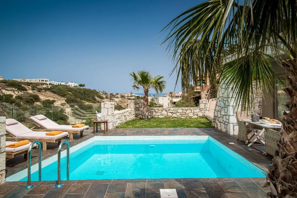 SUITE DELUXE WITH PRIVATE POOL Room, Diamond Village, Crete