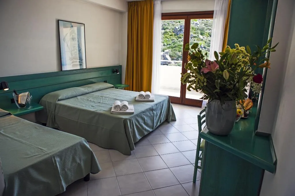 Room, Miralonga, Olbia