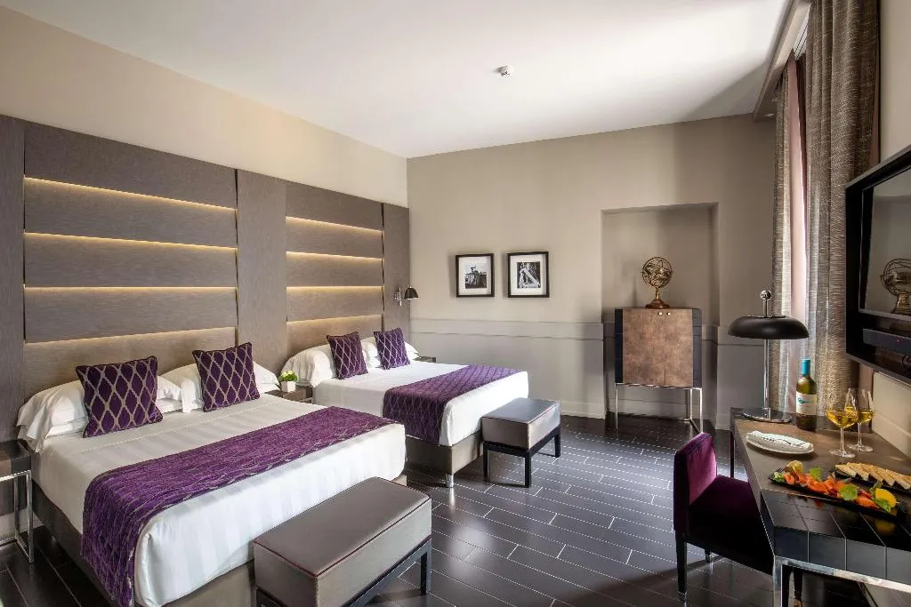 Room, The Style, Rome