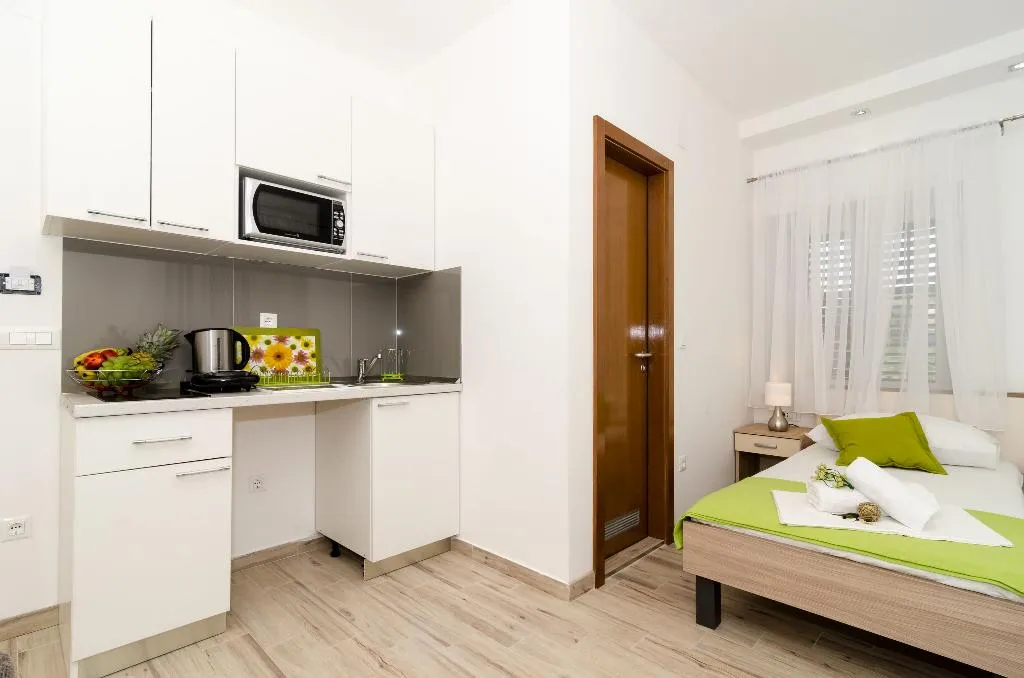 STUDIO SIDE SEA VIEW Room, Apartments  Gabrieri, Dubrovnik