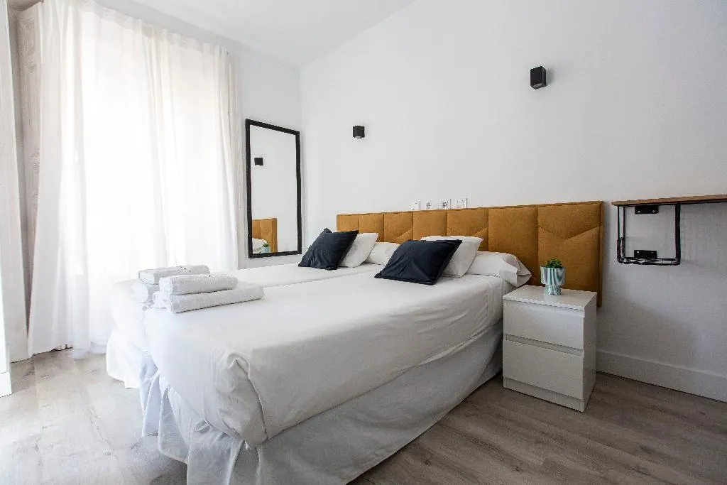 TRIPLE STANDARD Room, Veracruz Boutique Puerta del Sol, Madrid
