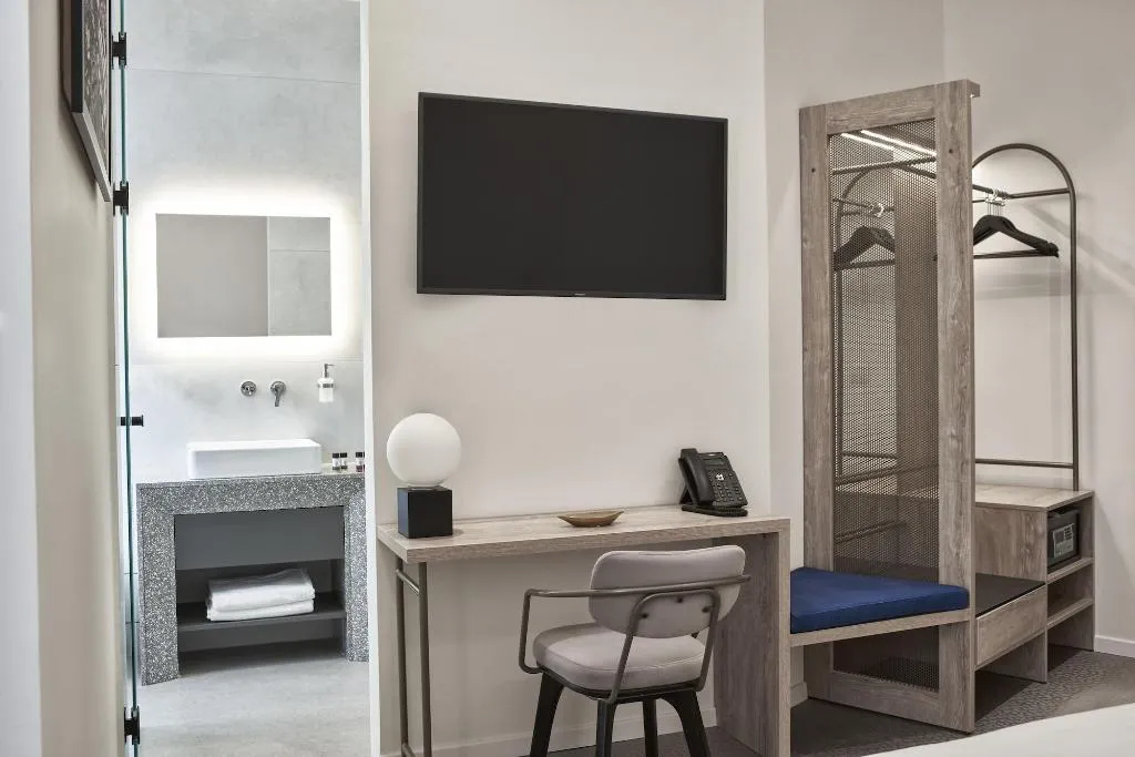 Room, NLH Monastiraki, Athens
