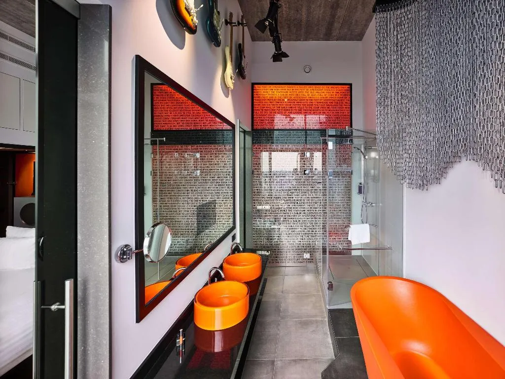 SUITE STANDARD Room, Jaz in the City Amsterdam, Amsterdam