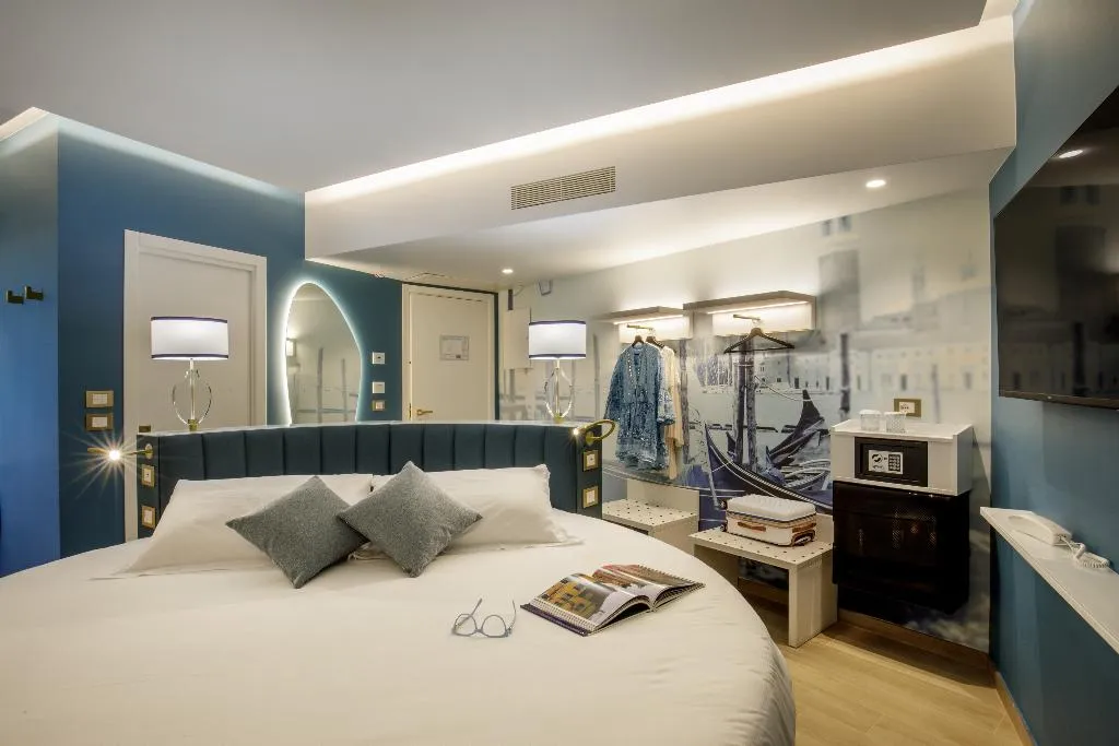 JUNIOR SUITE SEA FRONT Room, Ambasciatori Suite Hotel, Venice