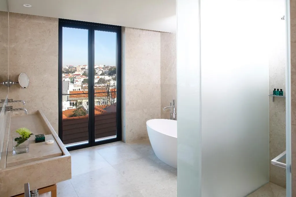 DOUBLE PREMIUM CITY VIEW Room, Memmo Príncipe Real - Design Hotels, Lisbon