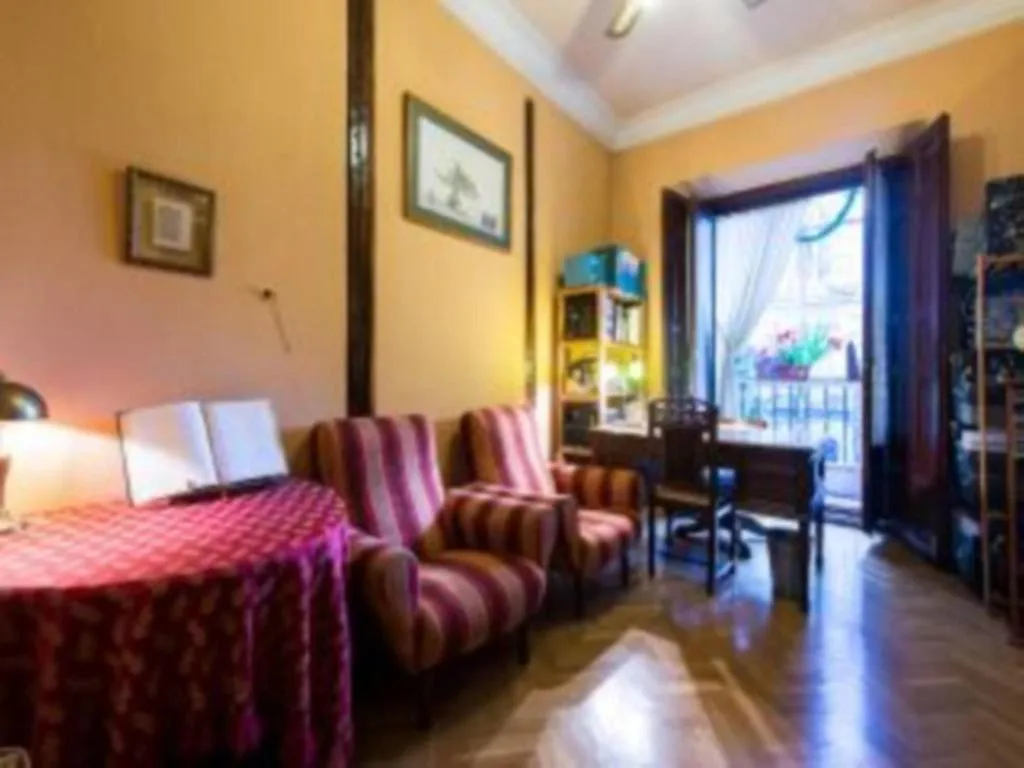 Room, Madrid Center Fuencarral Pedestrian, Madrid