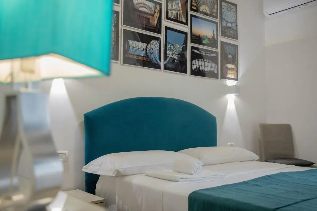 Room, Hotel H22, Naples